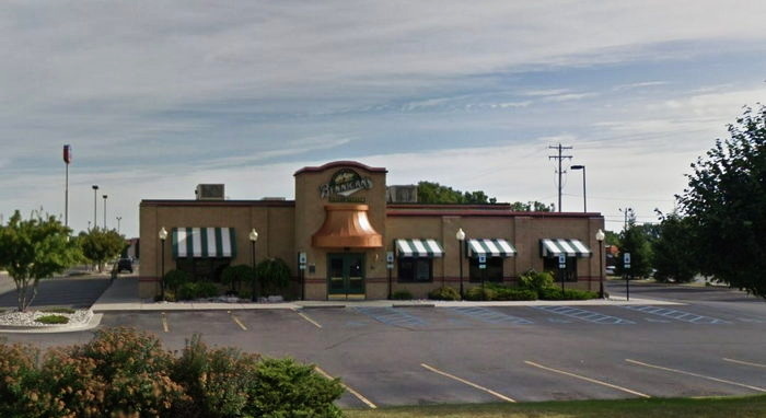 Bennigans - Lansing - 718 Delta Commerce Drive (newer photo)